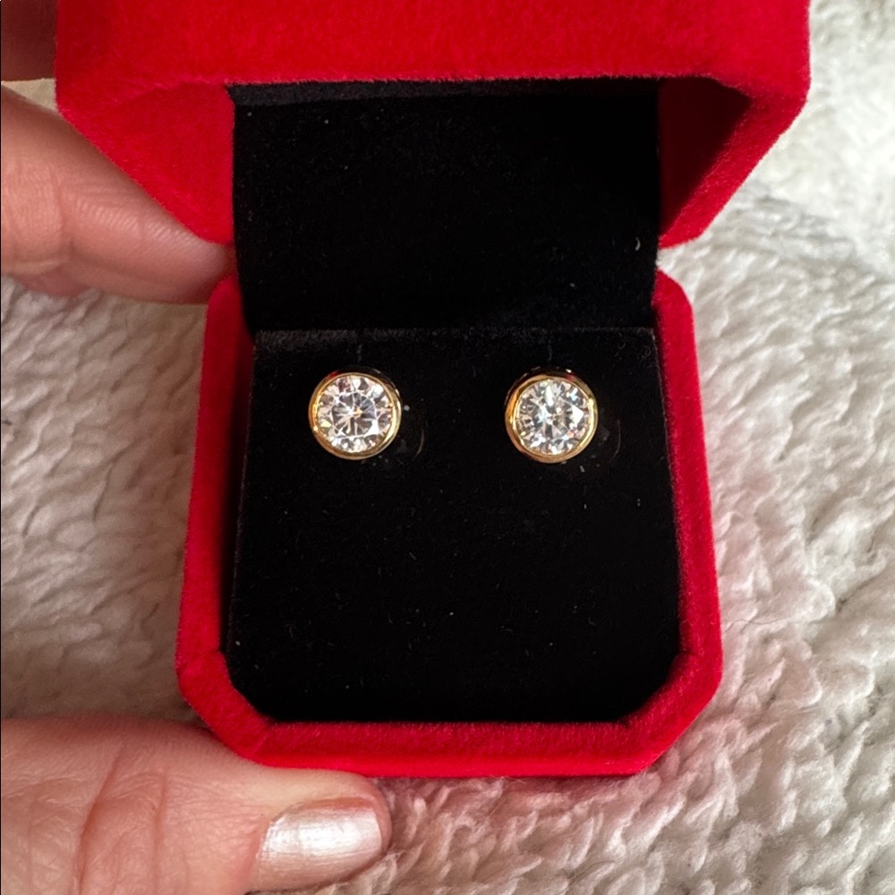 Swarovski Crystal Elements post Earrings